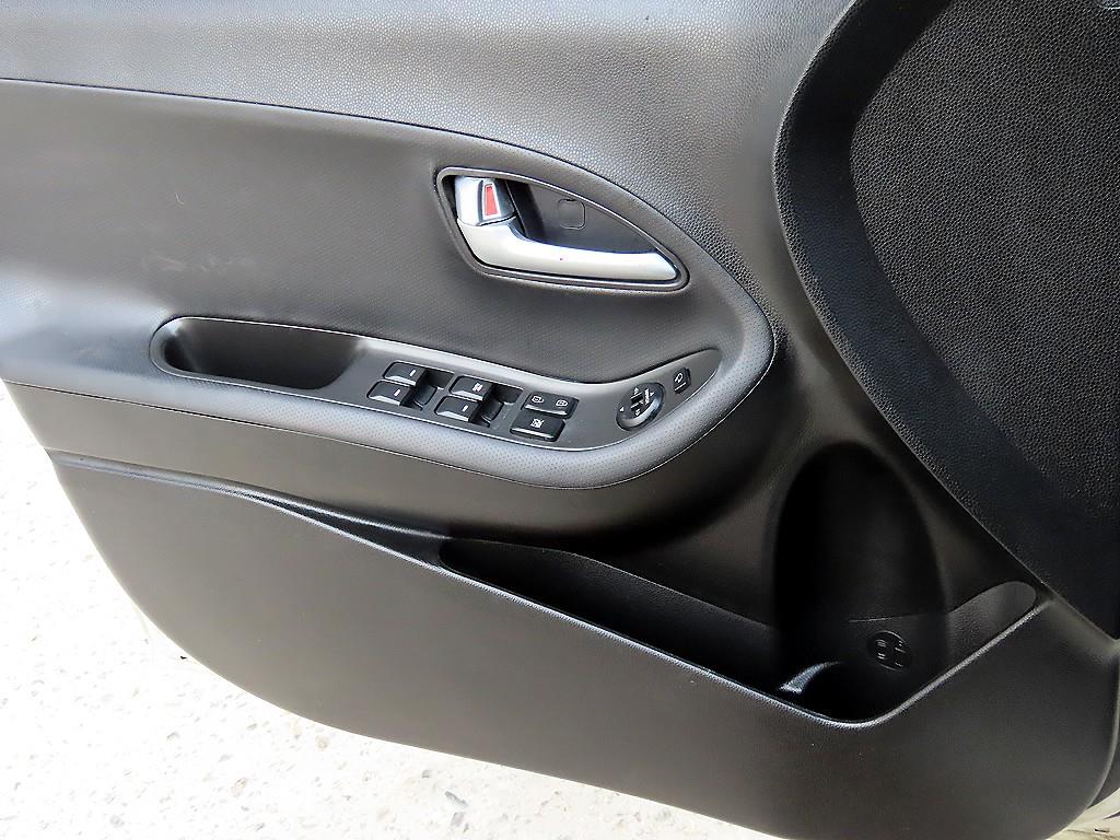 KIA Morning - Vista 11