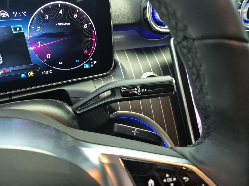 Mercedes Benz C Class - Vista 8