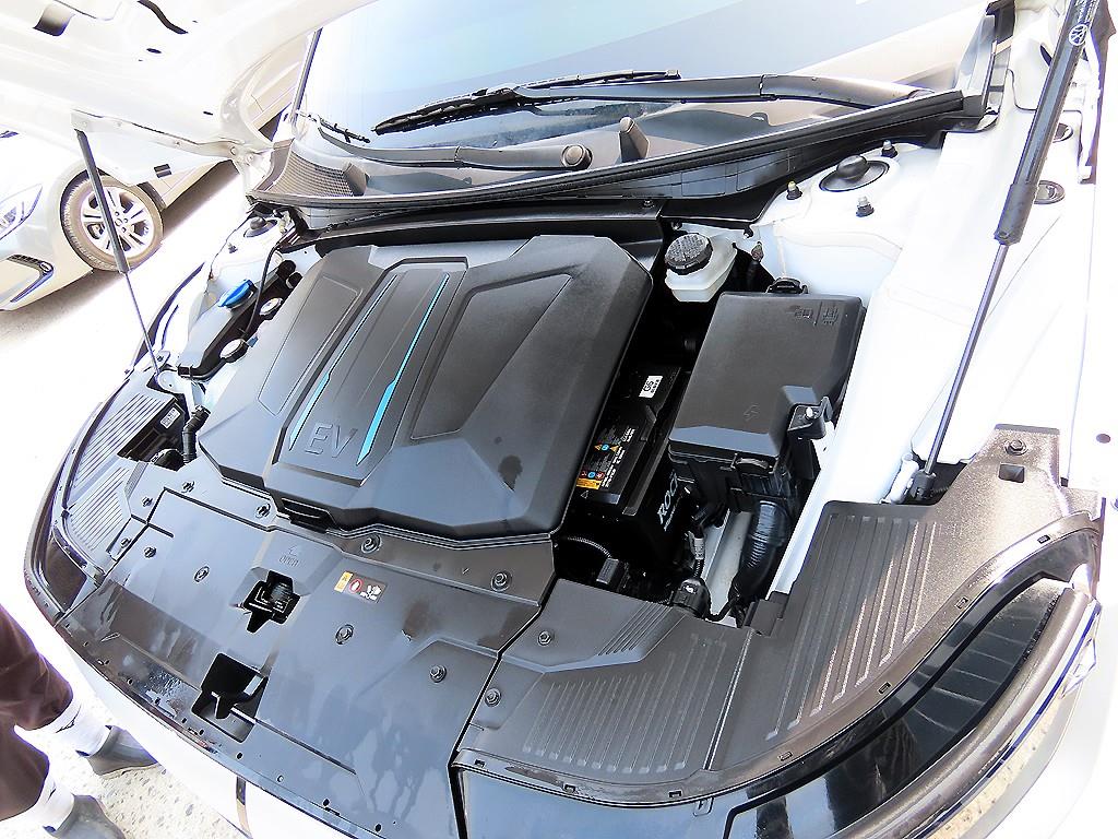 HYUNDAI Ioniq 5 2022 Blanco - Importación desde Corea - HF Imports Iquique - Foto 19