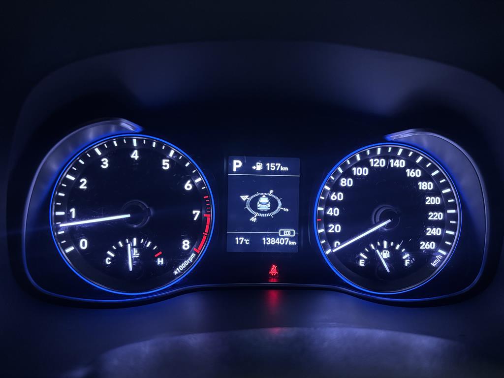 HYUNDAI Kona - Vista 7