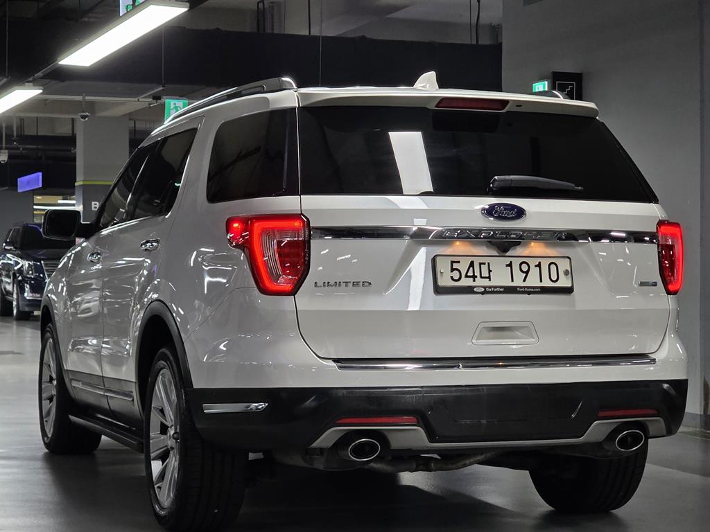 Ford Explorer - Vista 4