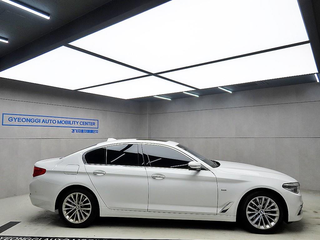 BMW 5 Series - Vista 2