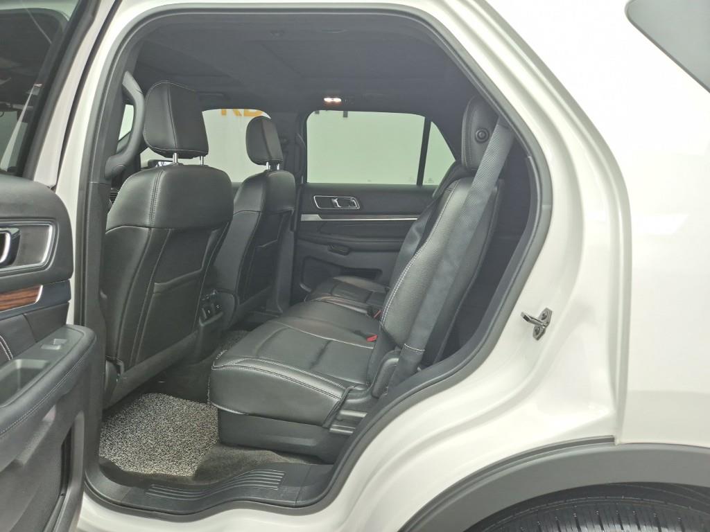 Ford Explorer - Vista 12