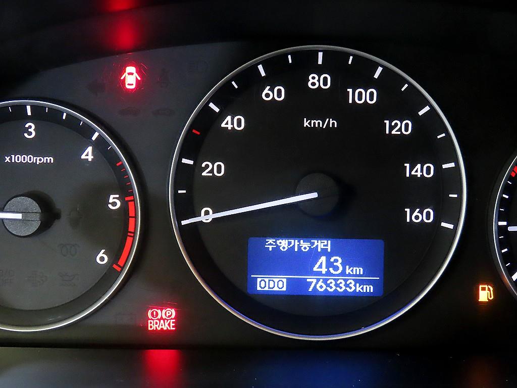 HYUNDAI Starex - Vista 9