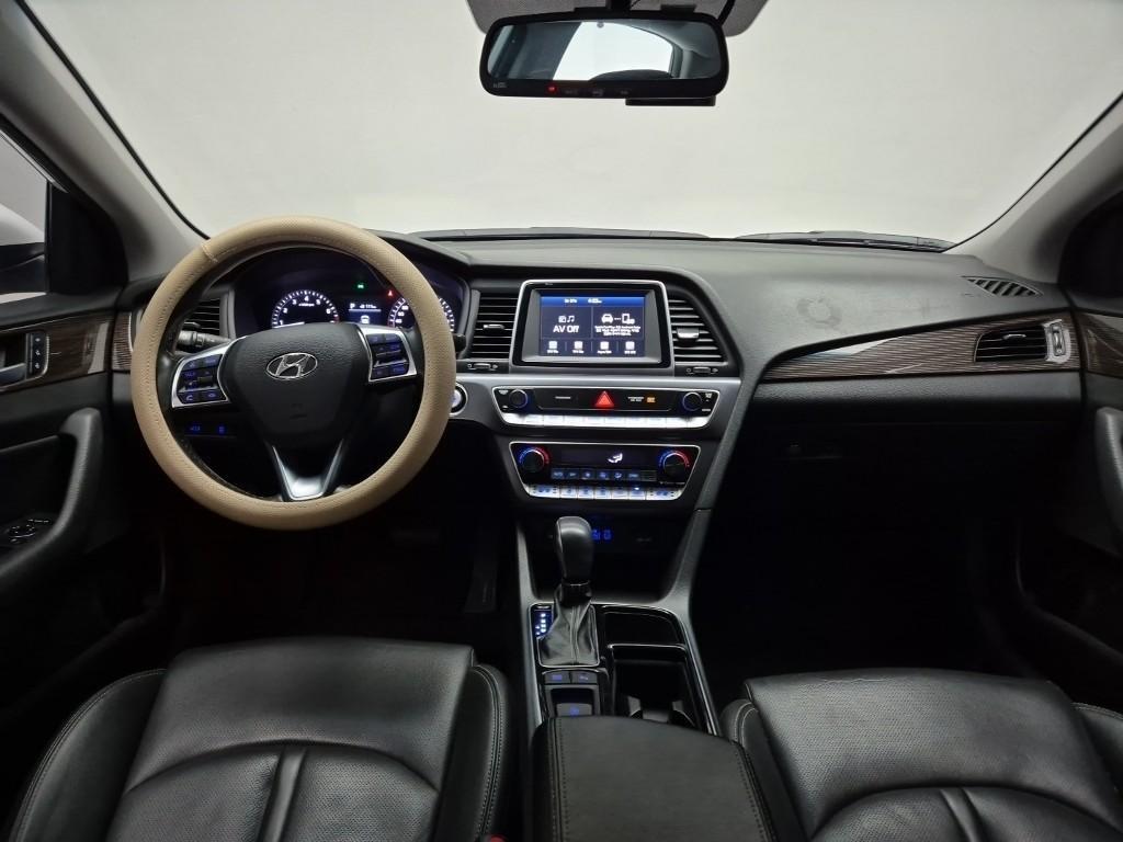 HYUNDAI Sonata - Vista 7