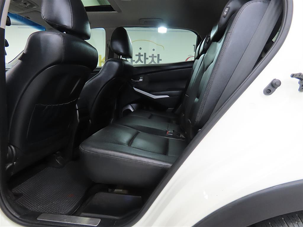 Ssangyong Korando - Vista 6