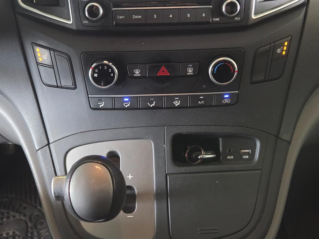 HYUNDAI Starex 2017 Plateado - Importación desde Corea - HF Imports Iquique - Foto 13