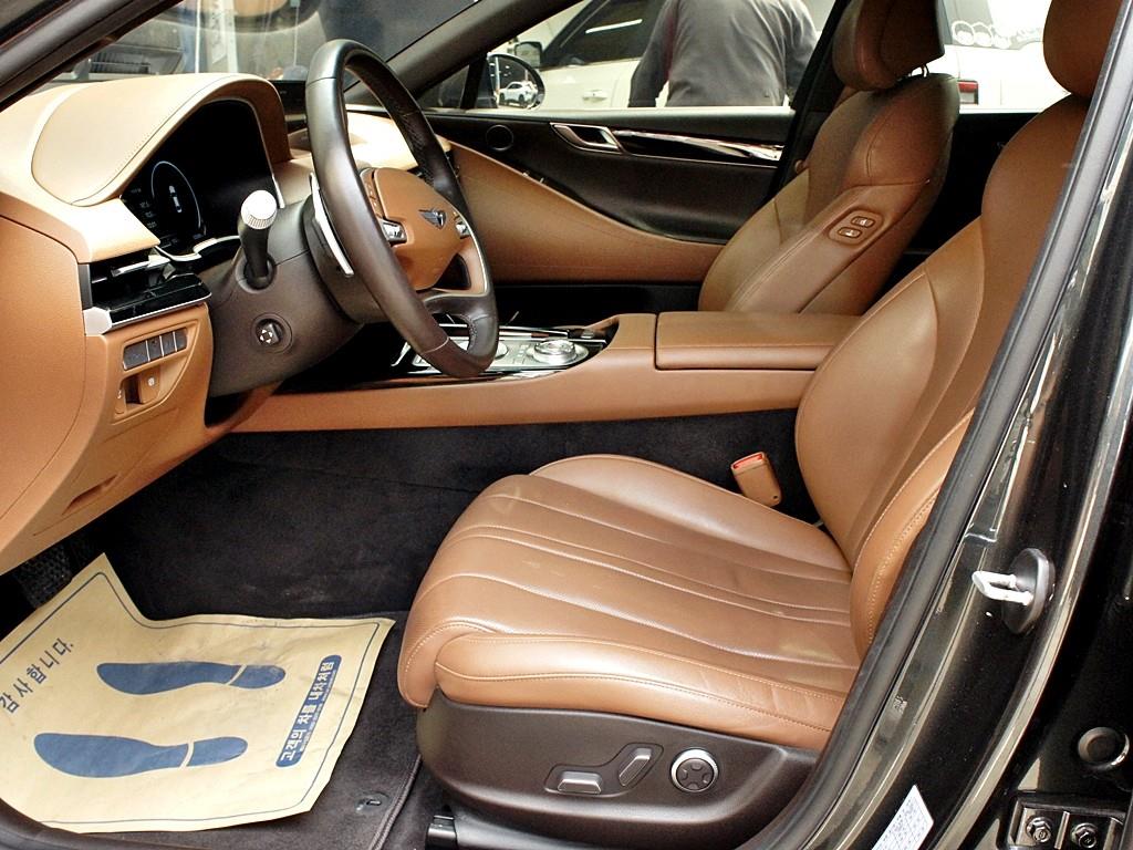 Genesis G80 - Vista 9