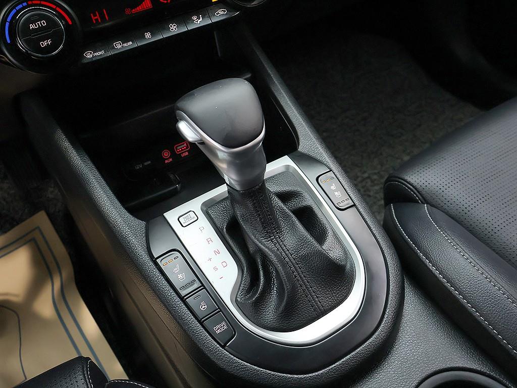 KIA K3 2020 Gris - Importación desde Corea - HF Imports Iquique - Foto 10