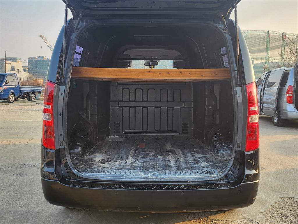 HYUNDAI Starex 2017 Negro - Importación desde Corea - HF Imports Iquique - Foto 15