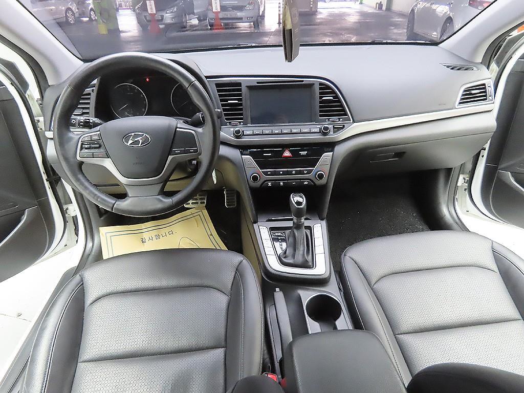 HYUNDAI Avante 2016 Blanco - Importación desde Corea - HF Imports Iquique - Foto 13