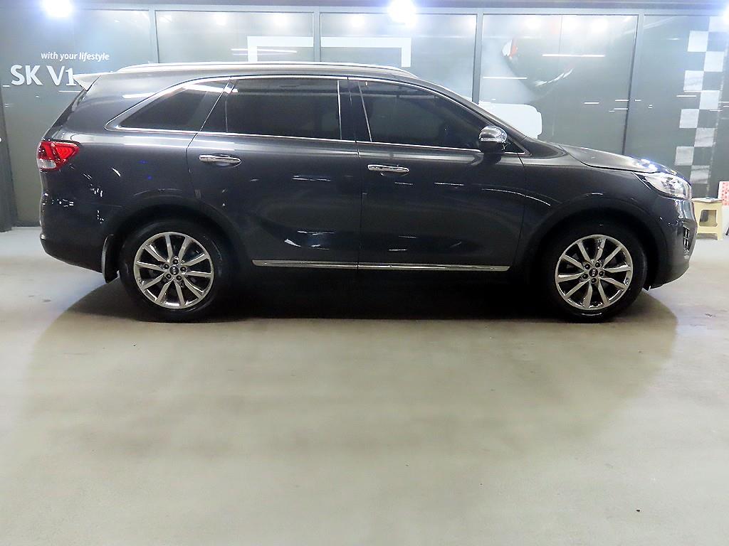 KIA Sorento - Vista 3