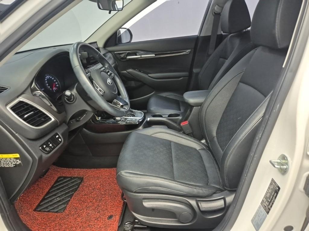 KIA Seltos - Vista 11