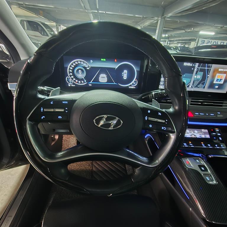 HYUNDAI Grandeur - Vista 5