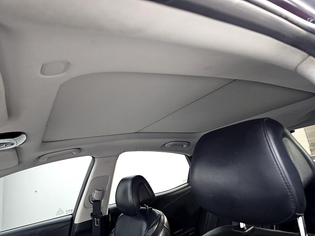 HYUNDAI Grandeur - Vista 12