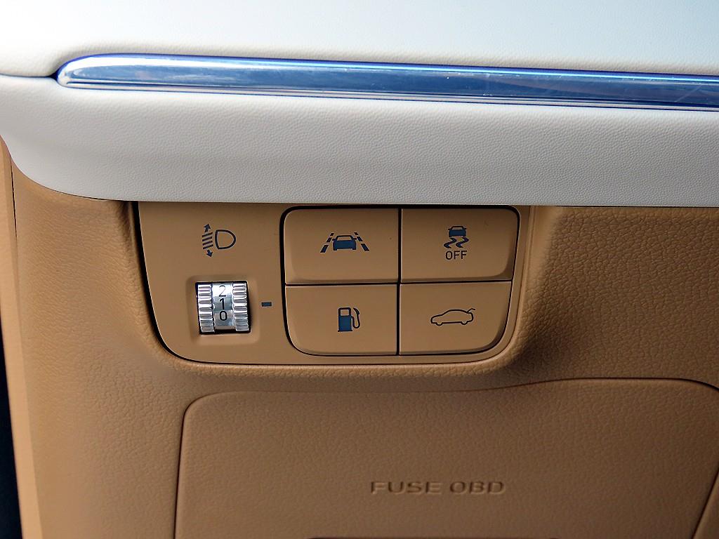 HYUNDAI Grandeur 2021 Blanco - Importación desde Corea - HF Imports Iquique - Foto 13