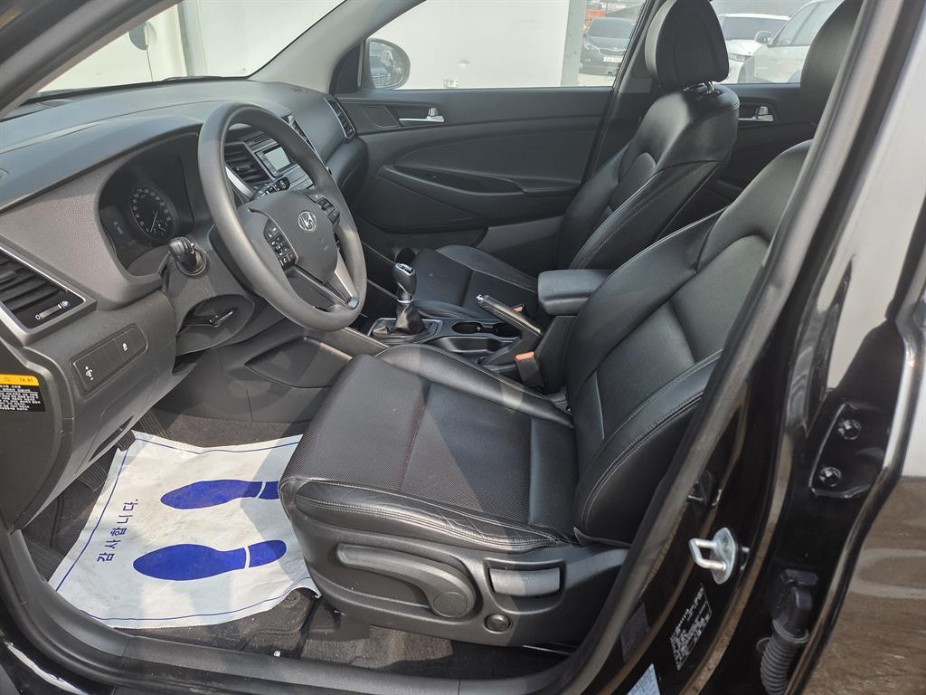 HYUNDAI Tucson - Vista 11