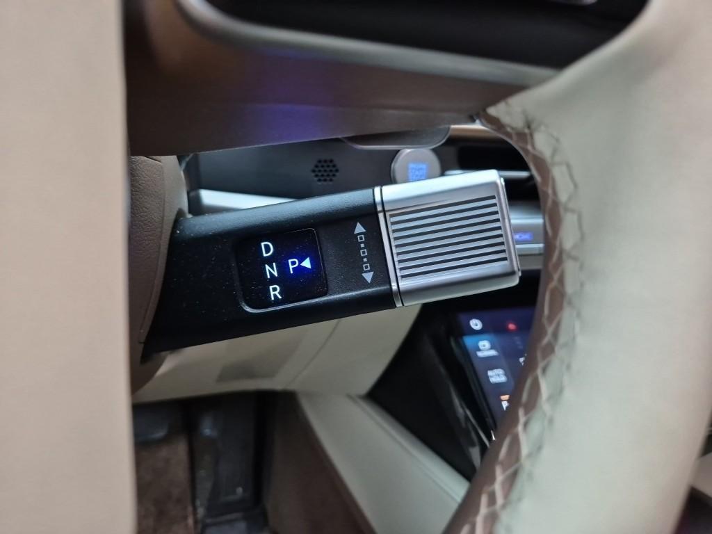 HYUNDAI Grandeur - Vista 5