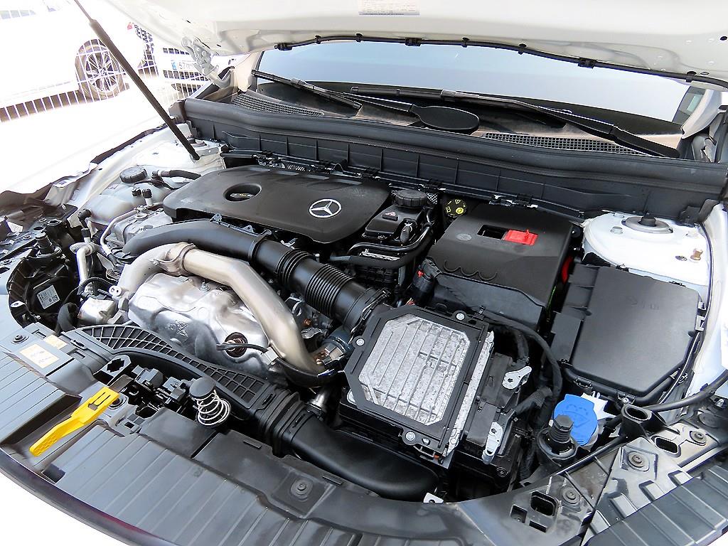 Mercedes Benz GLB Class 2024 Blanco - Importación desde Corea - HF Imports Iquique - Foto 19