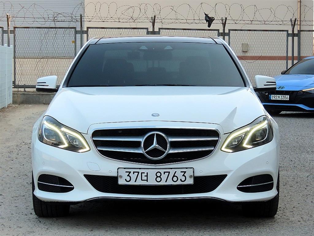 Mercedes Benz E class 2014 Blanco - Importación desde Corea - HF Imports Iquique - Foto 1