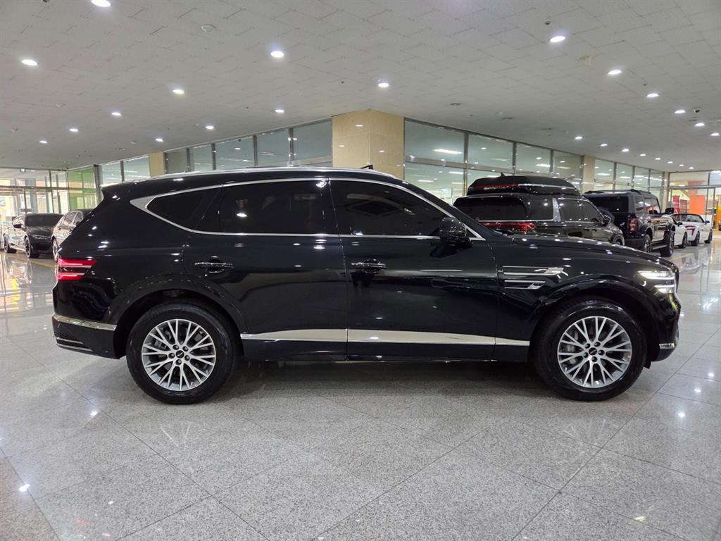 Genesis GV80 - Vista 5