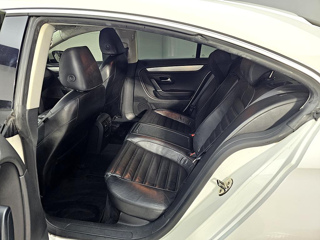 Volkswagen CC - Vista 9