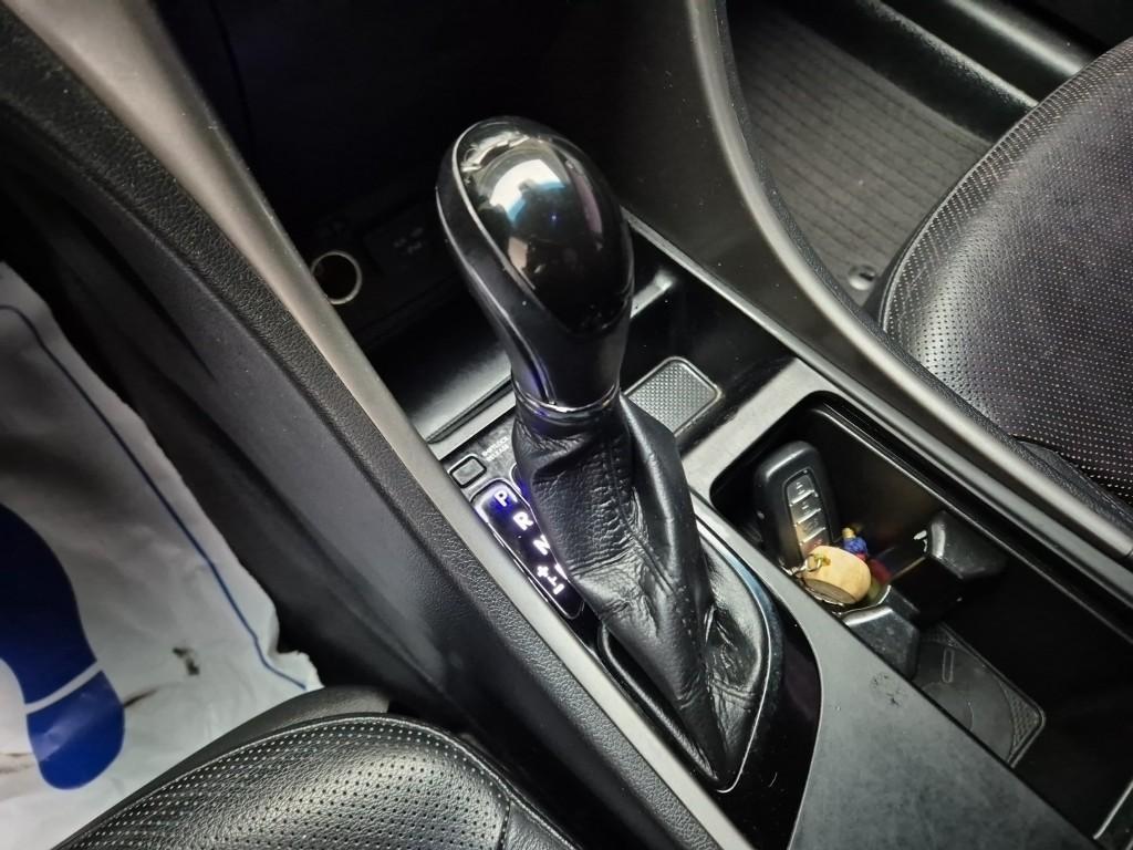 HYUNDAI Sonata - Vista 8