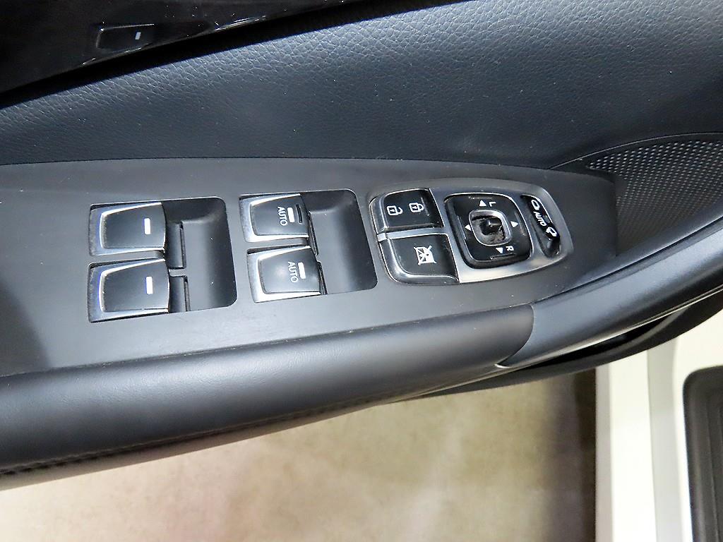 HYUNDAI Grandeur 2016 Blanco - Importación desde Corea - HF Imports Iquique - Foto 13