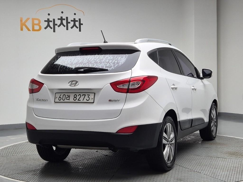 HYUNDAI Tucson - Vista 4