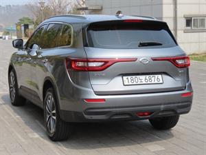 SAMSUNG QM6 - Vista 8