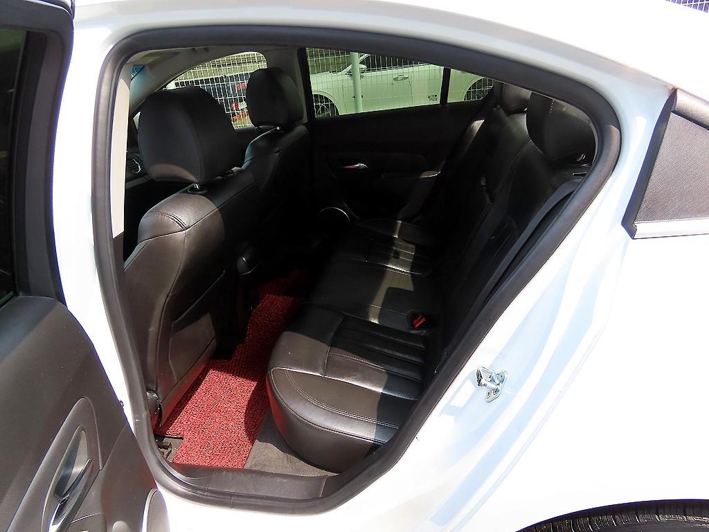 Chevrolet Cruise - Vista 6