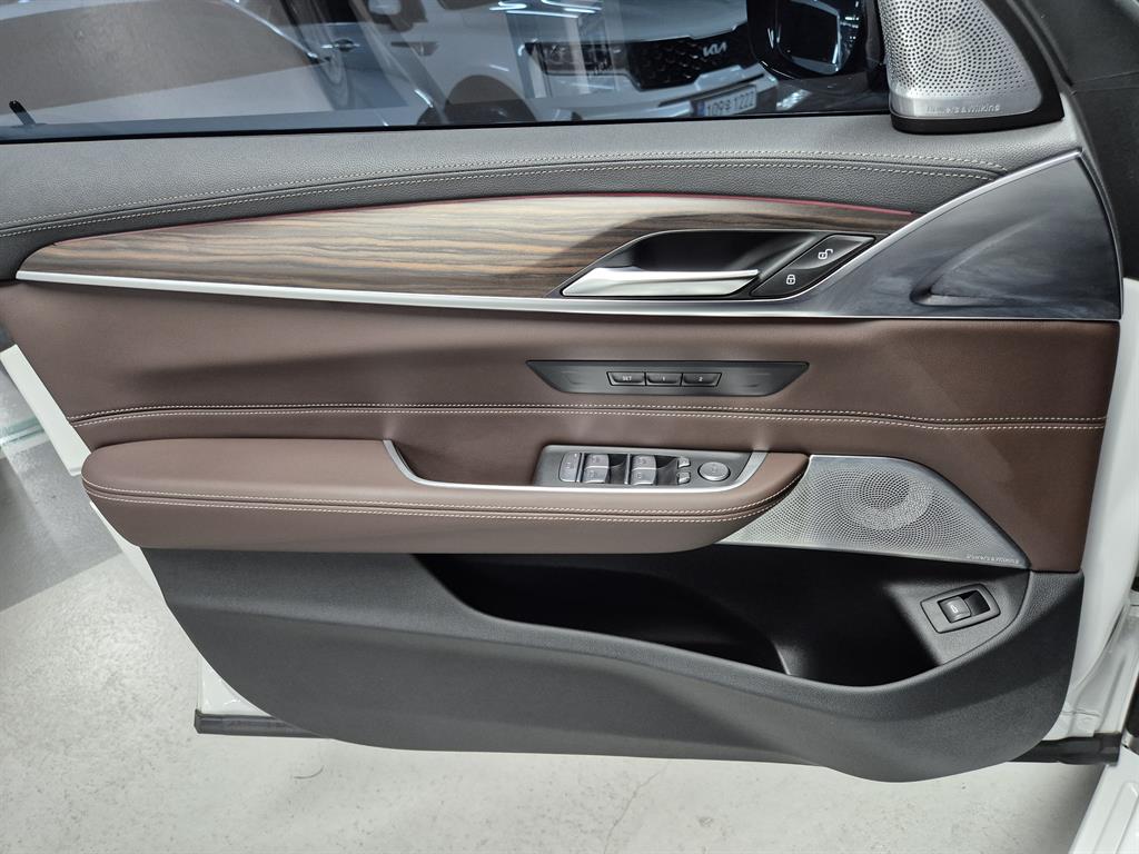 BMW Gran Turismo 2022 Blanco - Importación desde Corea - HF Imports Iquique - Foto 13