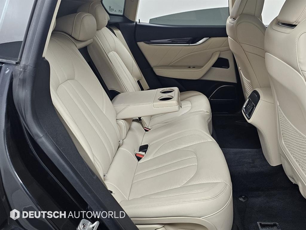 Maserati Levante - Vista 10