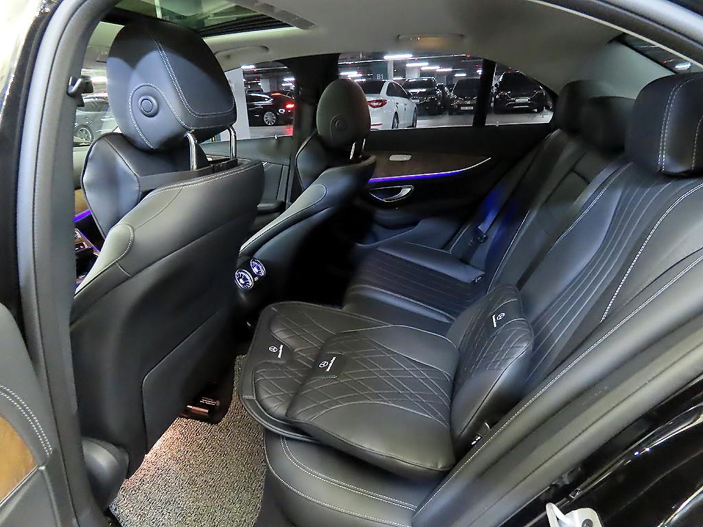 Mercedes Benz E class - Vista 7