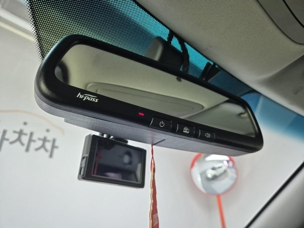 Ssangyong Tivoli 2017 the color of pearl - Importación desde Corea - HF Imports Iquique - Foto 18