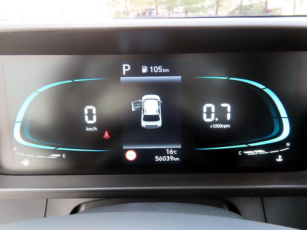 HYUNDAI Casper - Vista 9