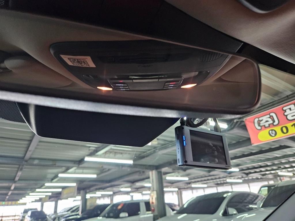 KIA Carnival - Vista 10