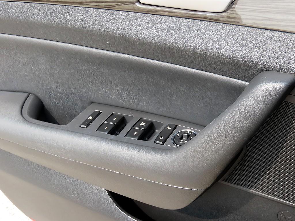 HYUNDAI Sonata - Vista 11