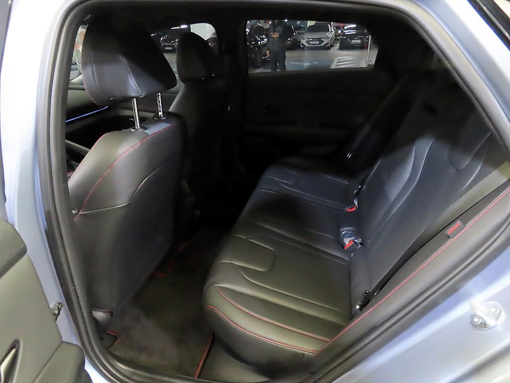 HYUNDAI Avante - Vista 7