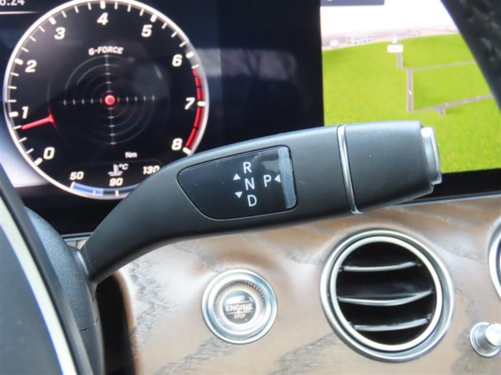 Mercedes Benz E class - Vista 11