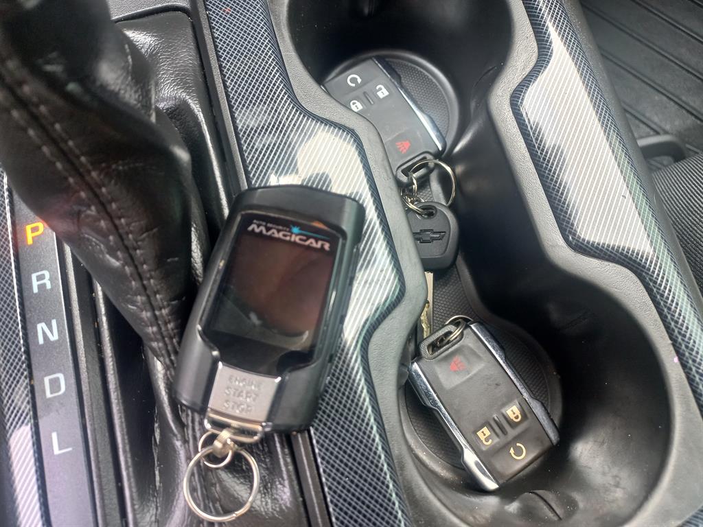 Chevrolet ?Colorado 2022 Negro - Importación desde Corea - HF Imports Iquique - Foto 19