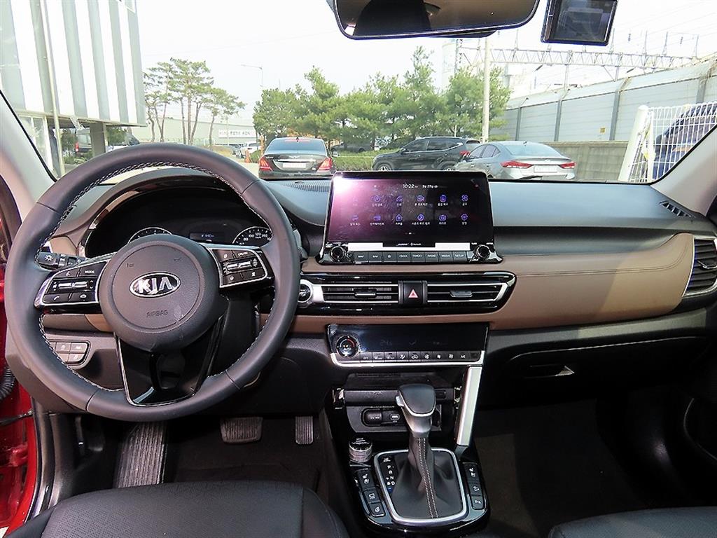 KIA Seltos - Vista 7