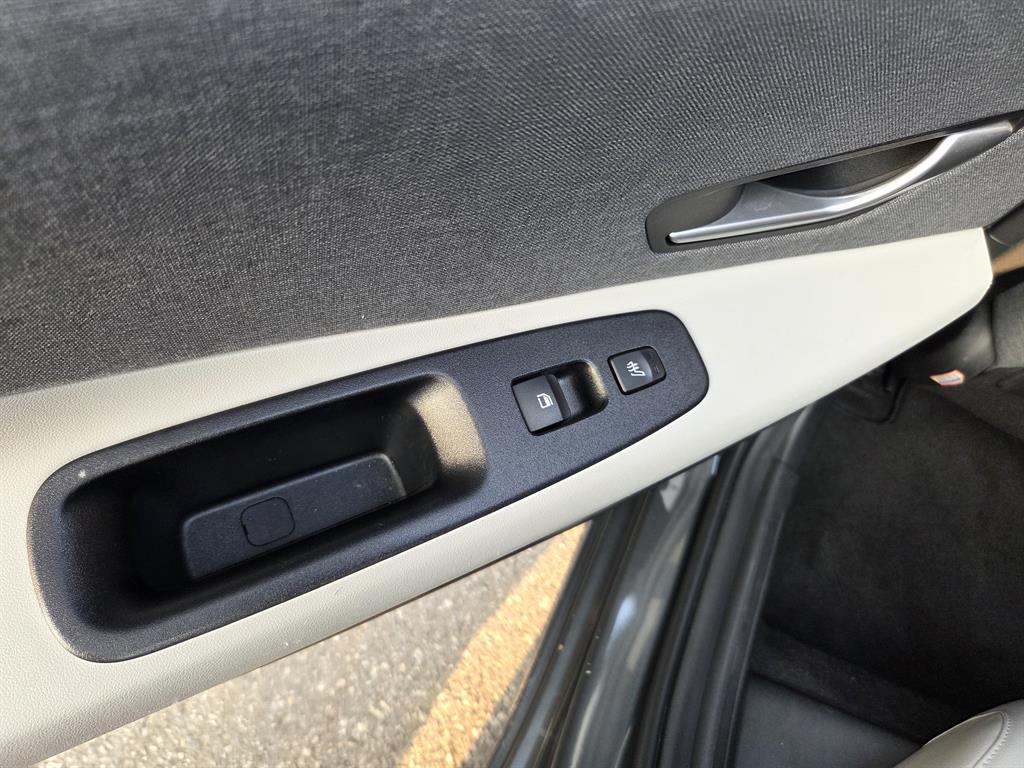 HYUNDAI Avante - Vista 9