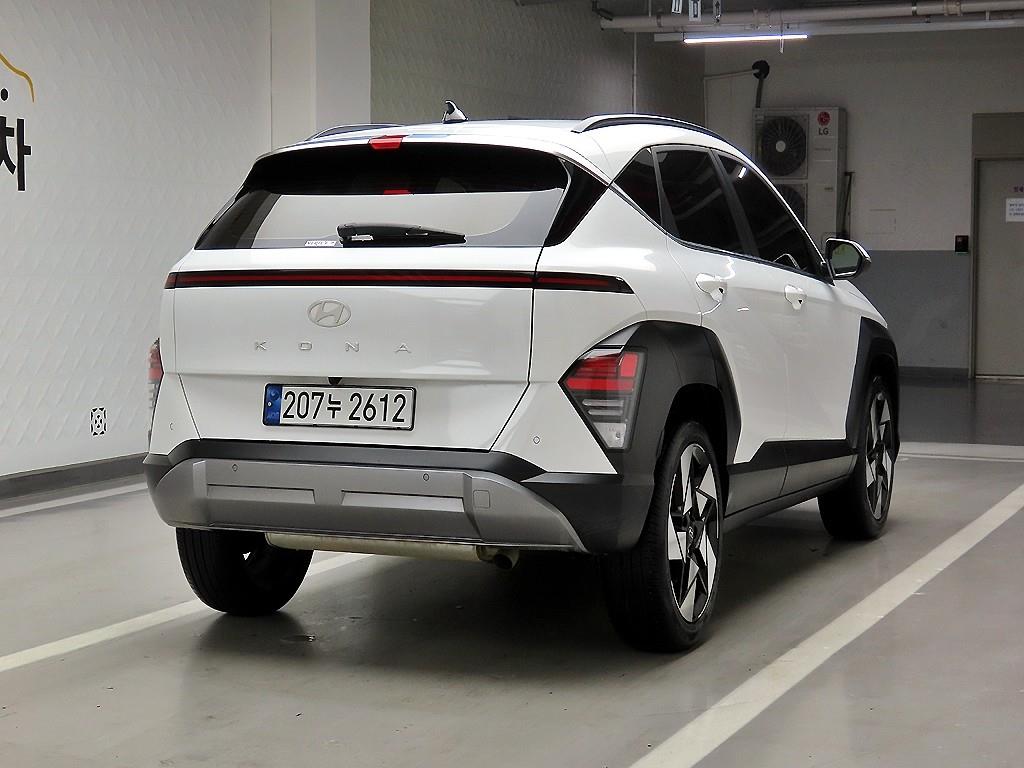 HYUNDAI Kona - Vista 4