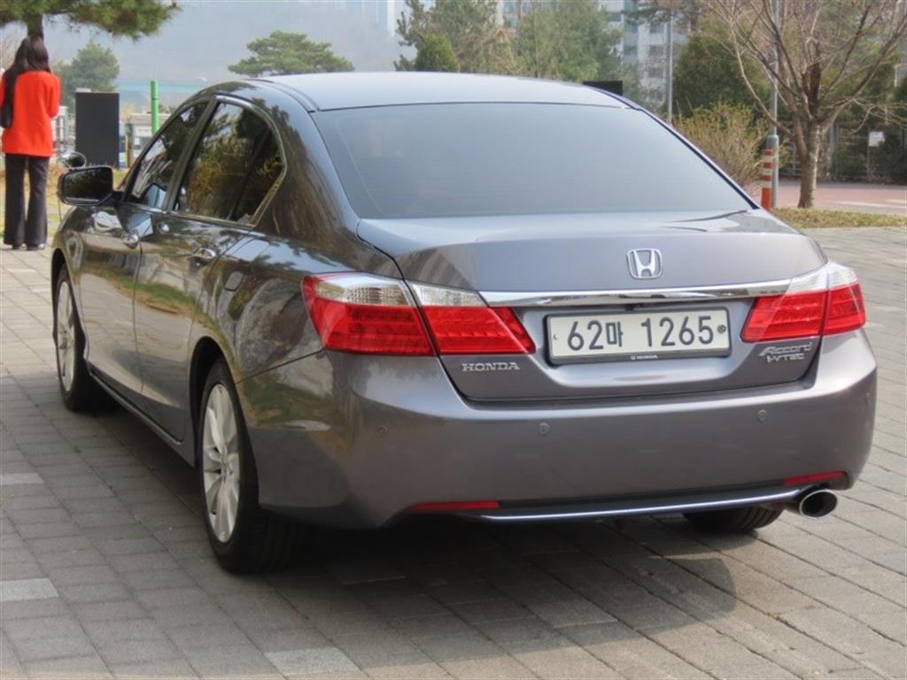 Honda Accord - Vista 7