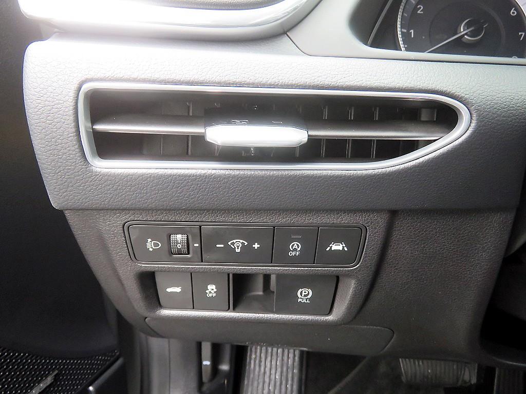 HYUNDAI Sonata - Vista 10