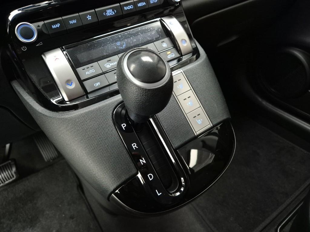 HYUNDAI Casper - Vista 11