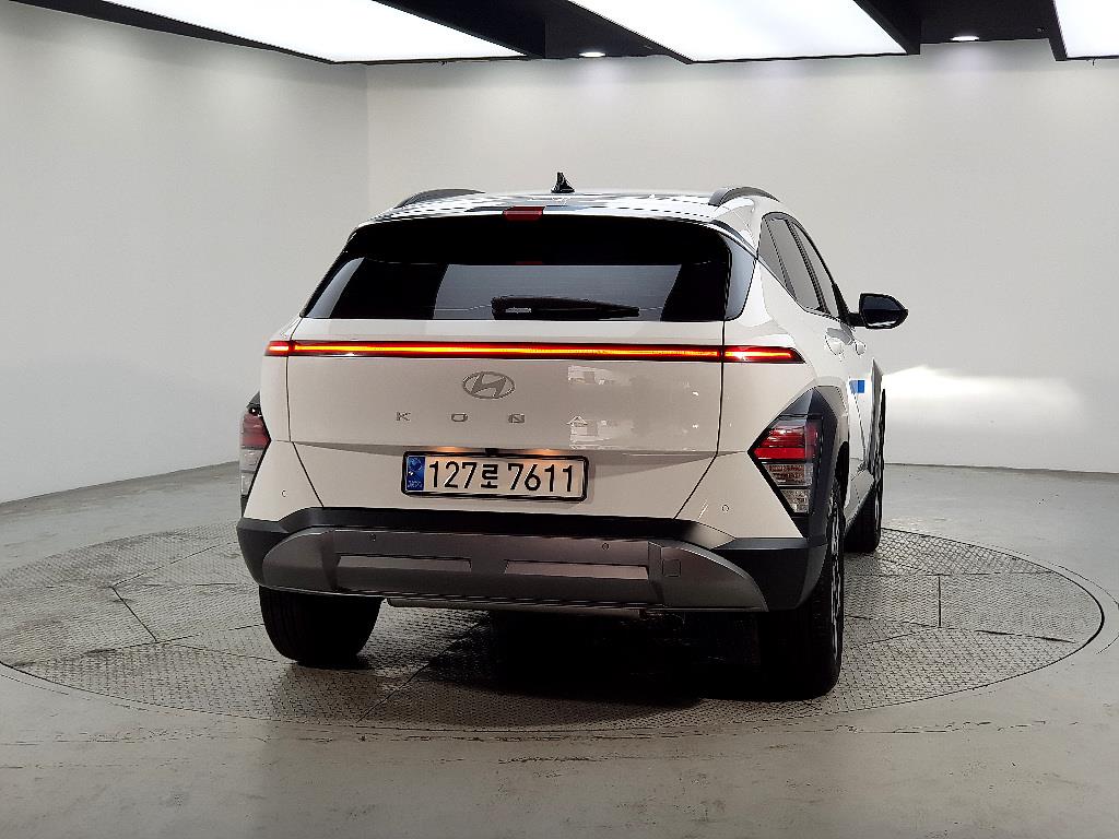 HYUNDAI Kona - Vista 3