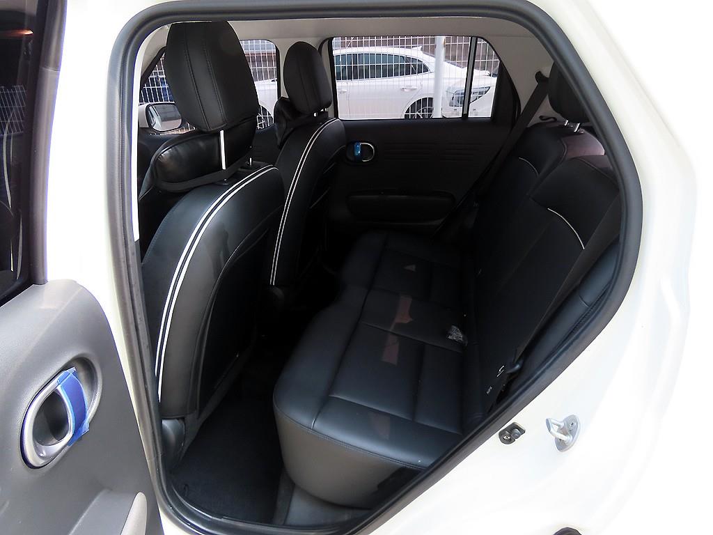 HYUNDAI Casper - Vista 6