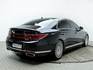 Genesis G90 - Vista 8